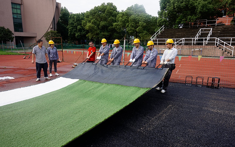 人造草坪足球场施工